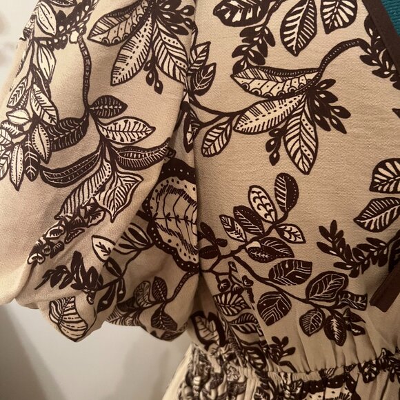 Pretty three-tiered Dress - Picture 7 of 8